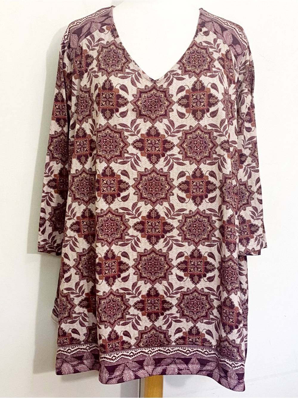 Catherines Maroon and Brown Geometric Print V-Neck Border Print Tunic Top 3X